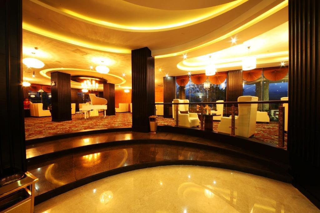 Xiongzhao Grand Hotel Weishan Dali (Yunnan) Exterior photo